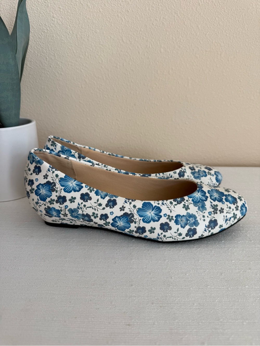 New Angel Steps White Blue Floral Vegan Low Wedge Flats
